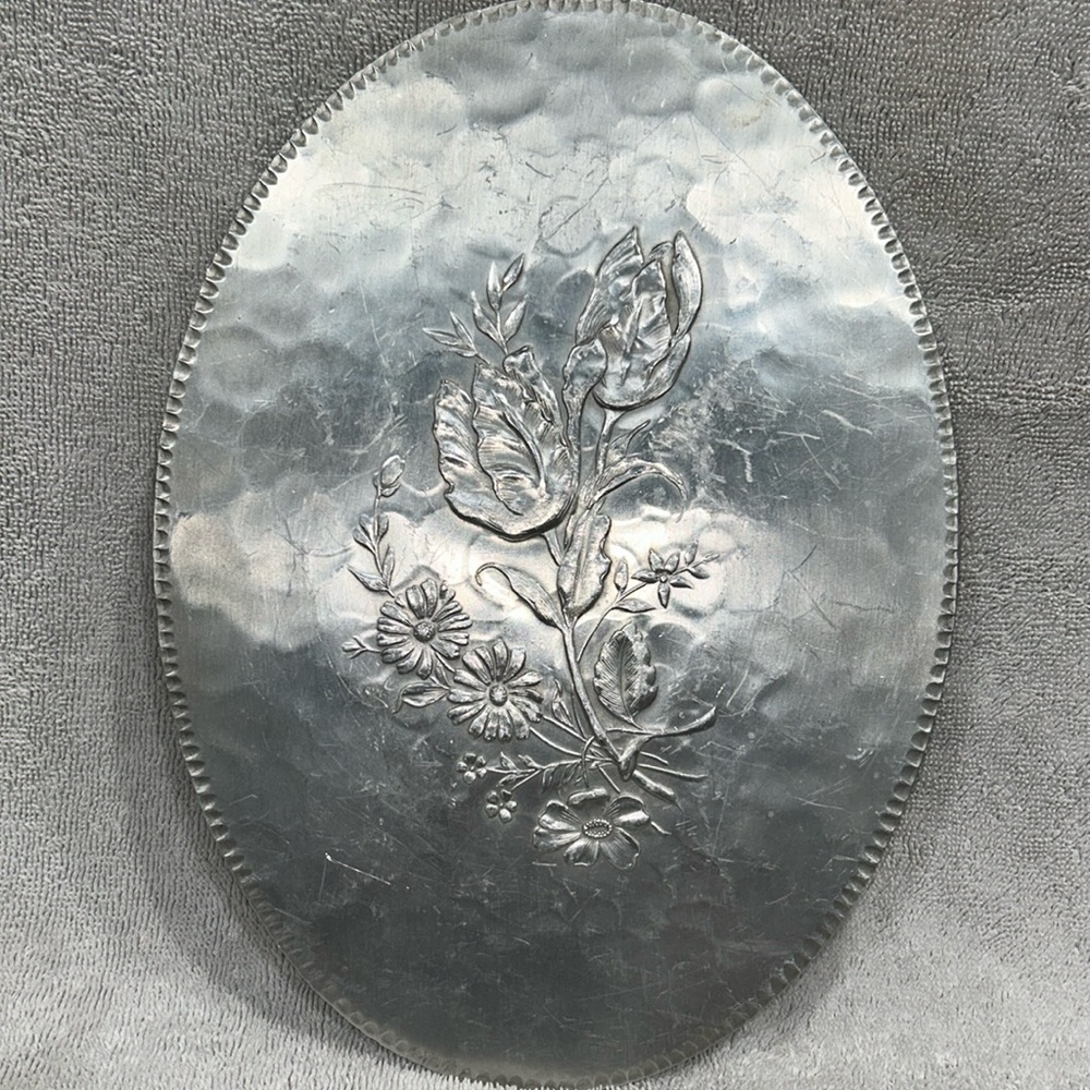 Hand Forged Everlast Metal Hammered Aluminum Hot Plate Trivet
